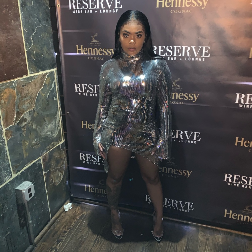 Meet your Posher, Seanae